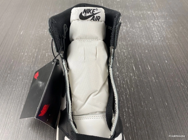 BQ4422-001 High Retro 85 (2023) Black White Jordan 1 0720